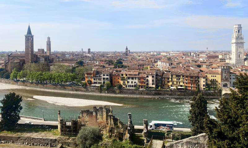 Blick über die Stadt Verona.